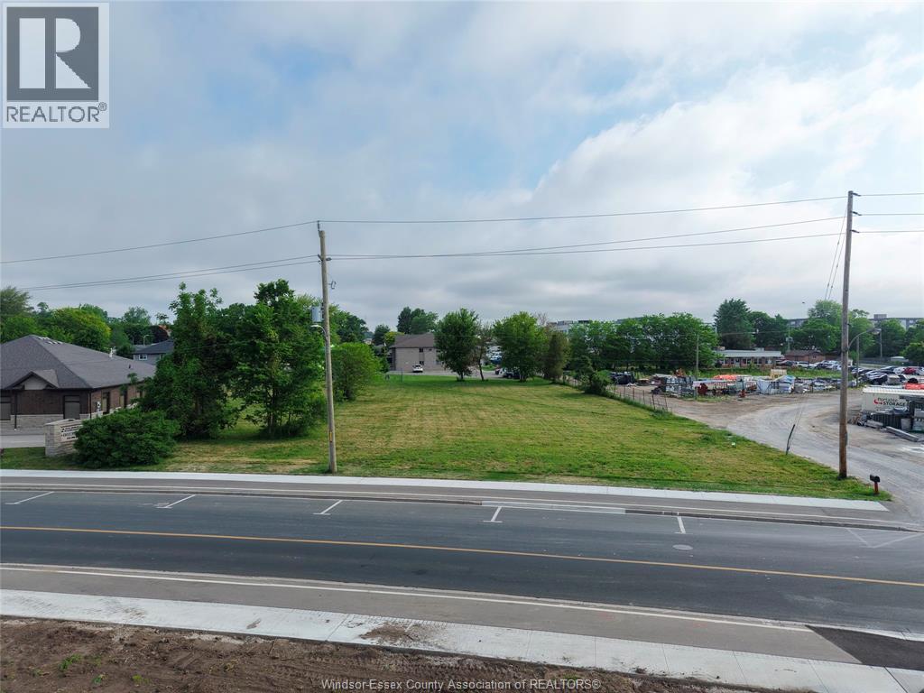 21 Robson Road, Leamington, Ontario  N8H 2M8 - Photo 4 - 26013524