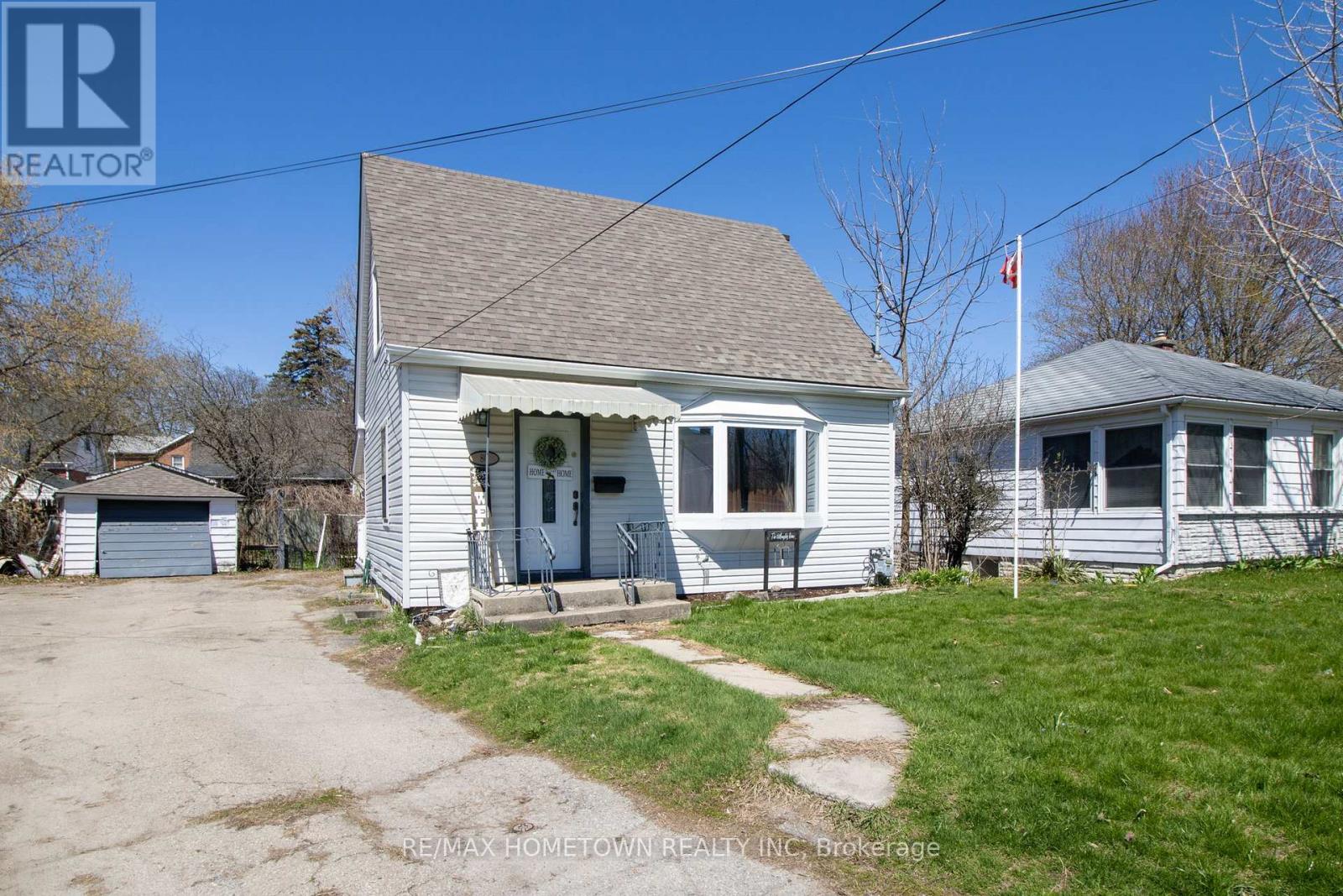 80 Chaffey Street, Brockville, Ontario  K6V 4L7 - Photo 2 - X13426960