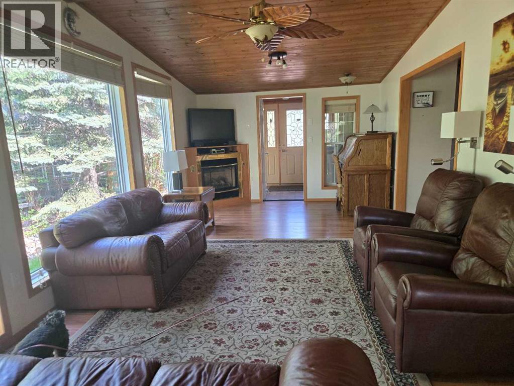 760,  Carefree Resort, Rural Red Deer County, Alberta  T4G 0K6 - Photo 6 - A2319199