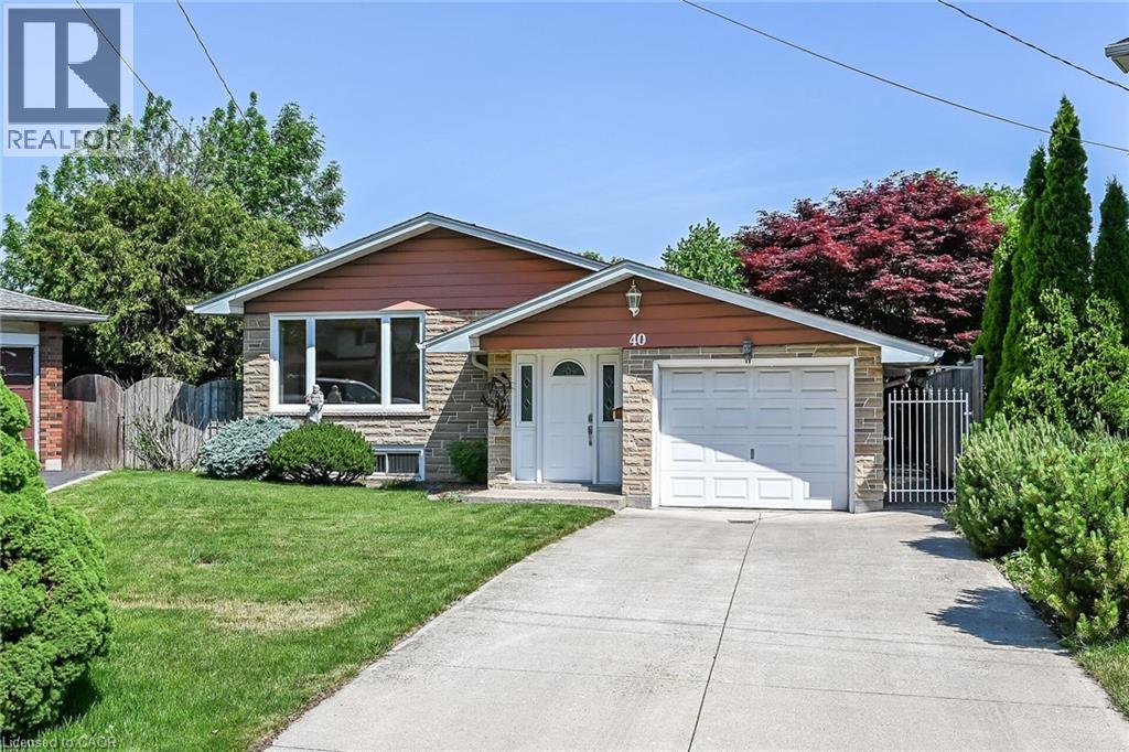 40 BERMUDA Court, Hamilton, Ontario