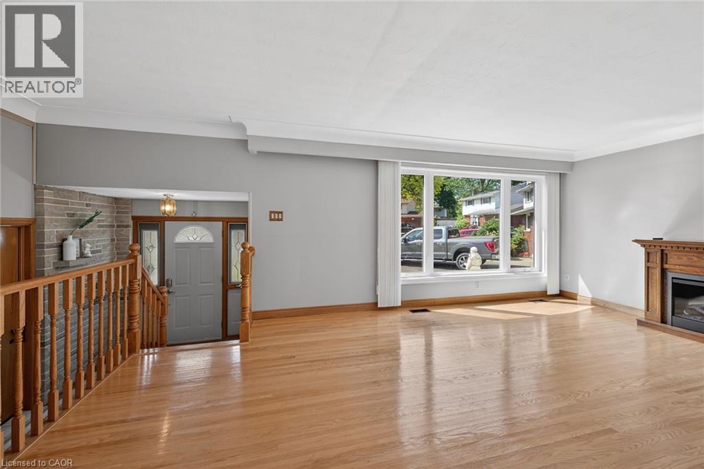 40 Bermuda Court, Hamilton, Ontario  L9C 2J8 - Photo 9 - 40834617