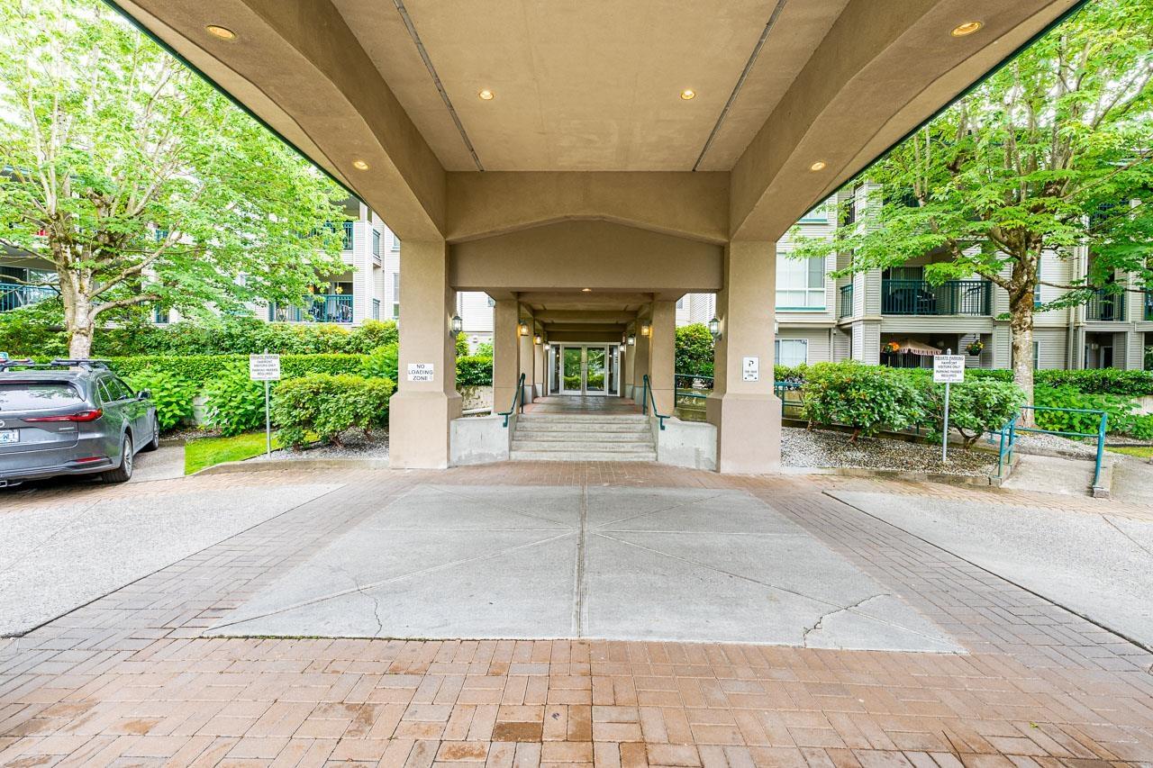 331 19528 Fraser Highway, Surrey, British Columbia  V3S 8P4 - Photo 2 - R3133884