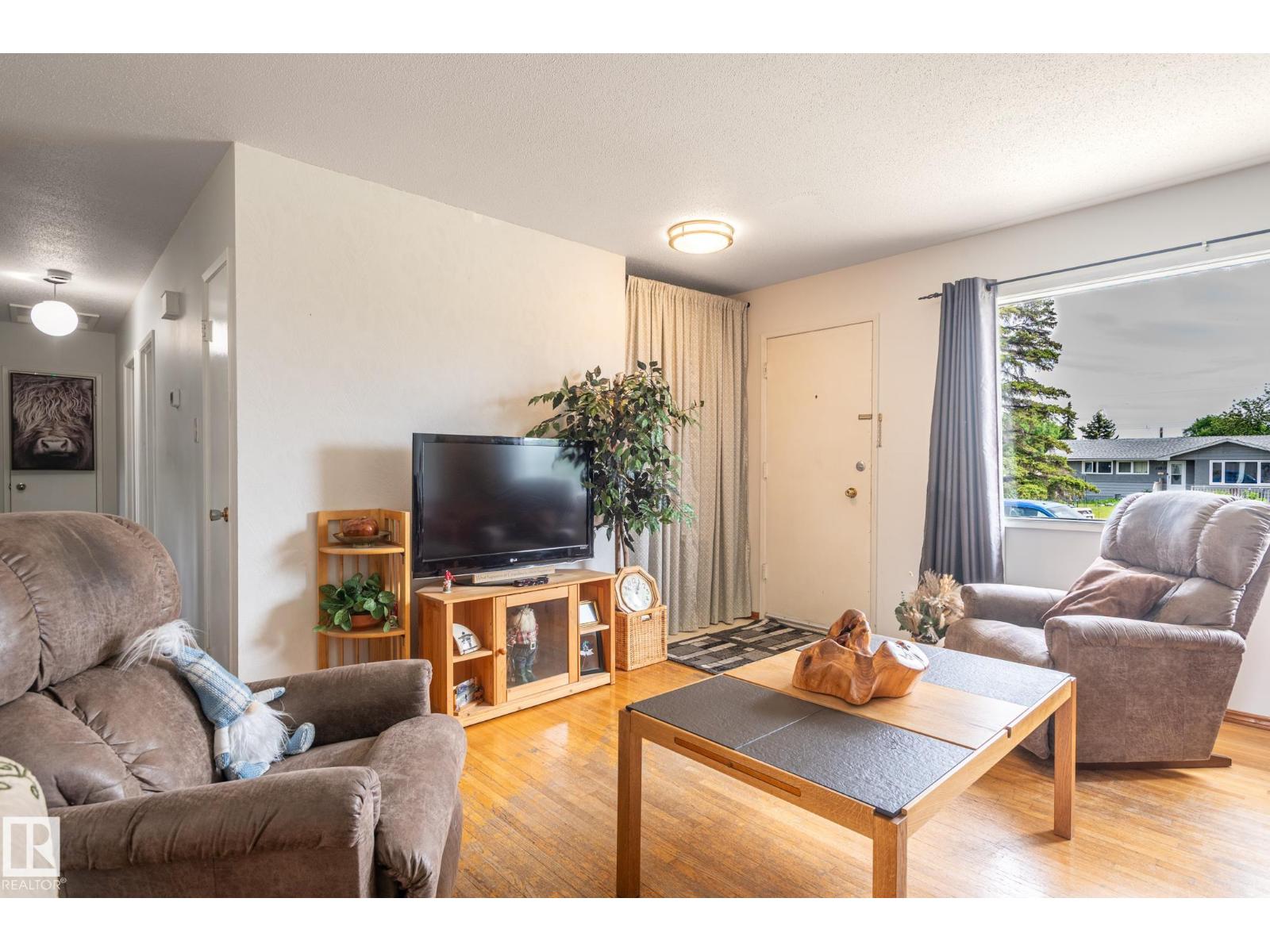13816 62 St NW, Edmonton, Alberta  T5A 1P7 - Photo 2 - E4492821