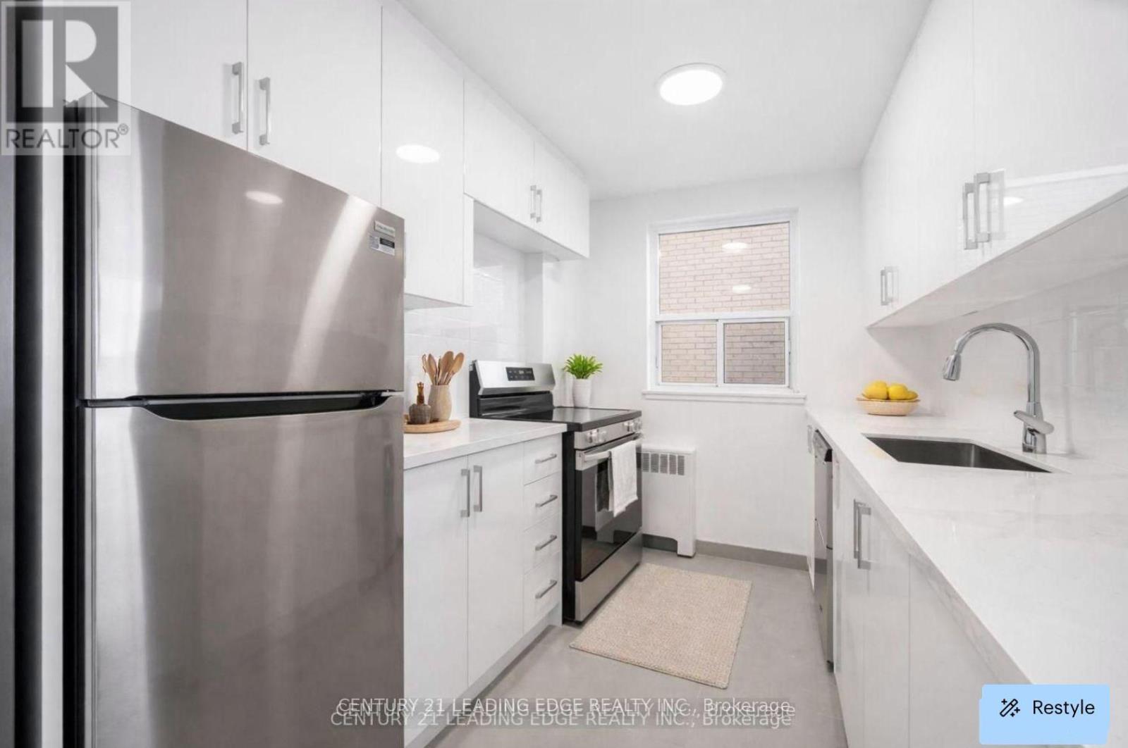 701 - 103 Avenue Road, Toronto, Ontario  M5R 2G9 - Photo 4 - C13426968