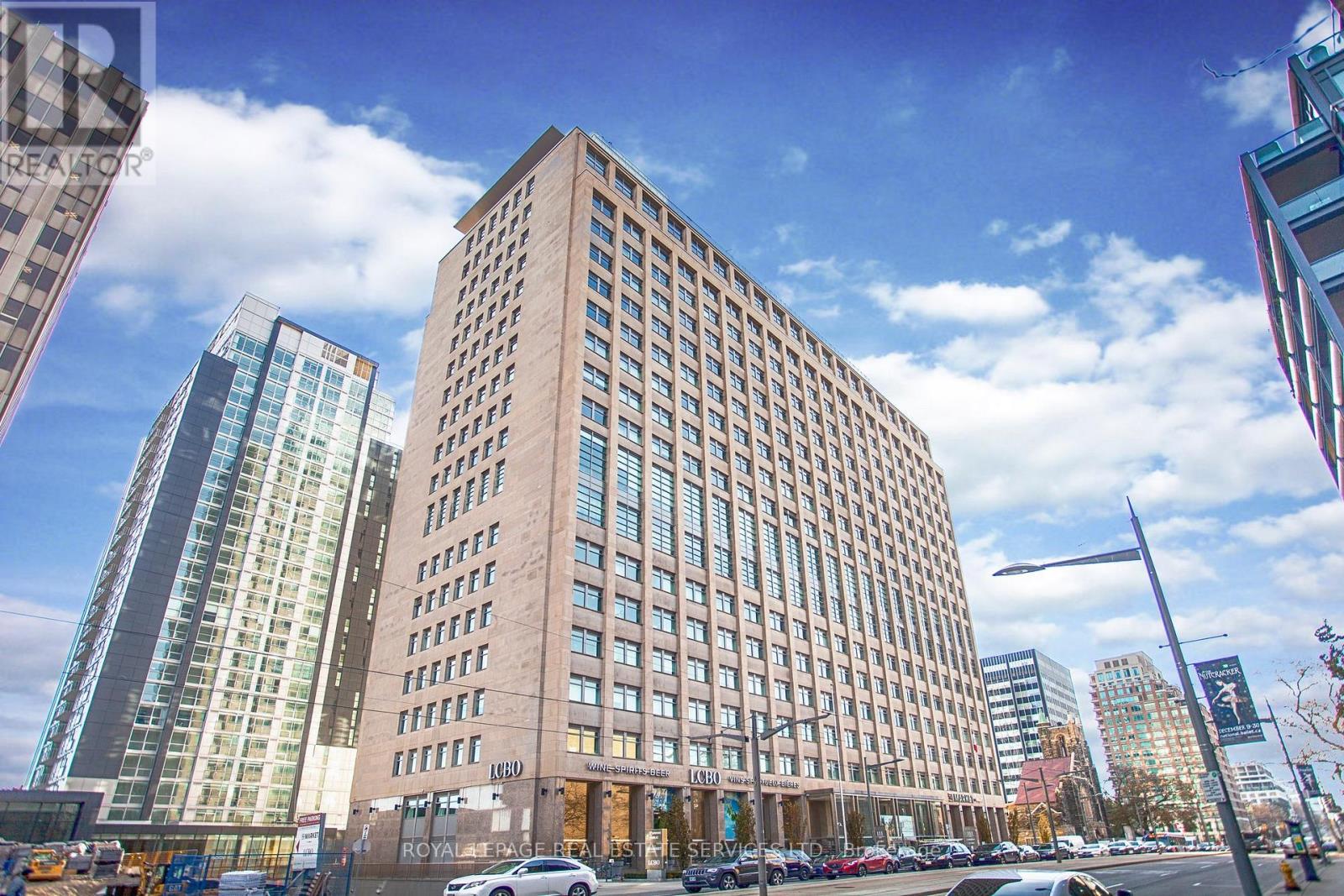 928 - 111 ST CLAIR AVENUE W, Toronto, Ontario