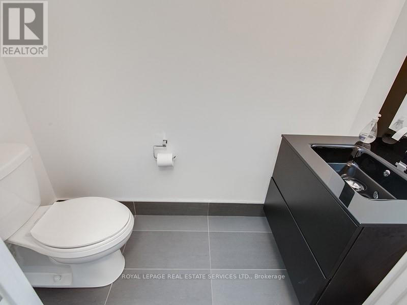928 - 111 St Clair Avenue W, Toronto, Ontario  M4V 1N5 - Photo 6 - C13426970