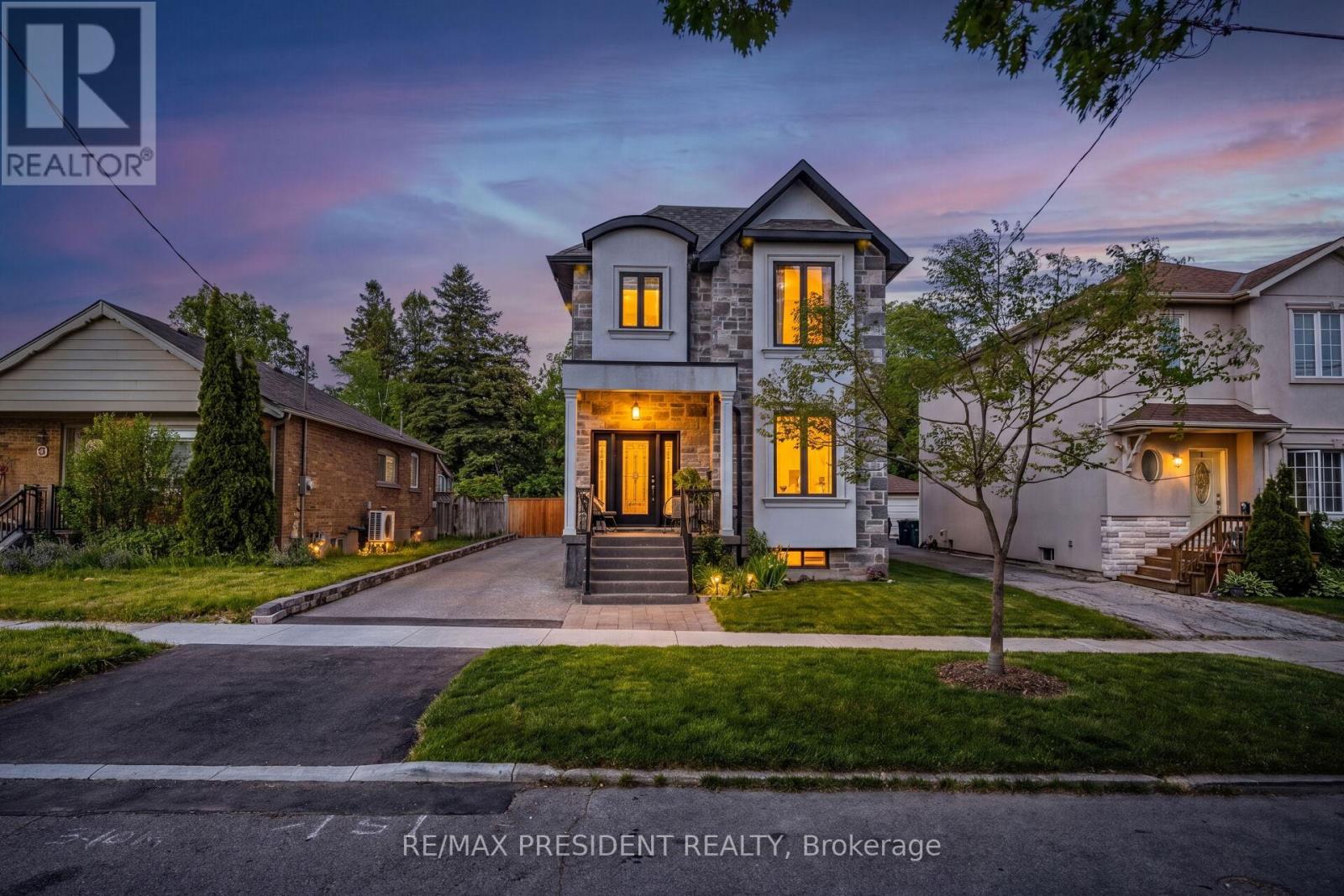 3 HIGHVALE ROAD, Toronto, Ontario