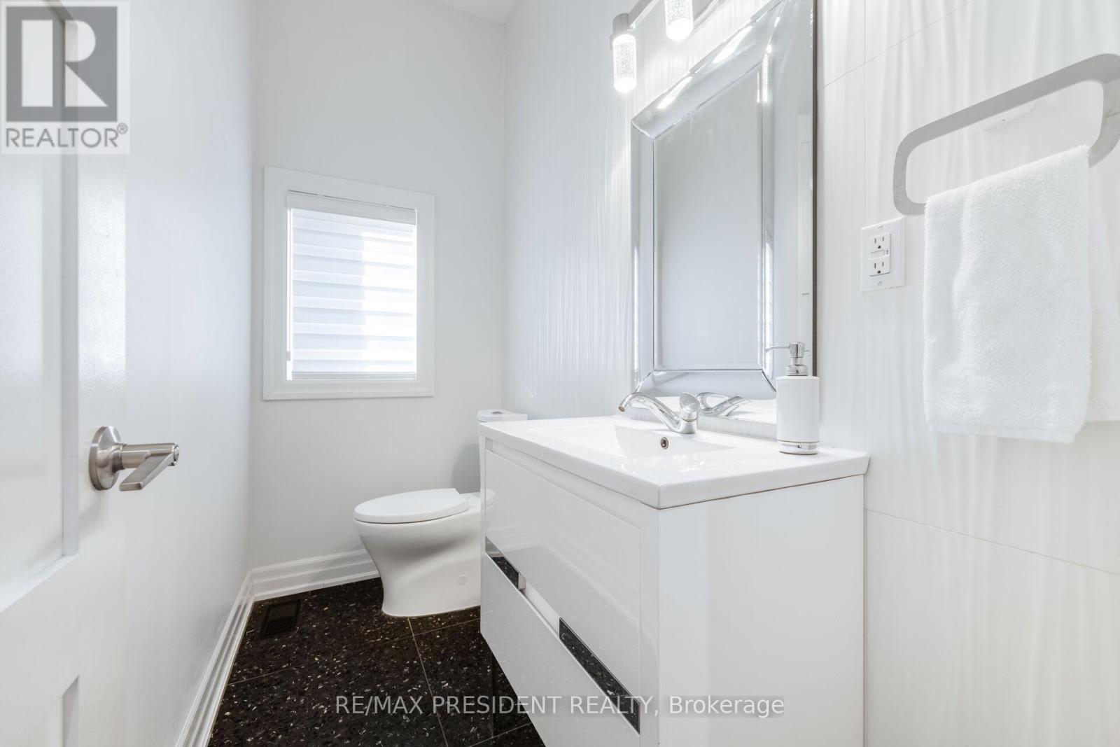 3 Highvale Road, Toronto, Ontario  M1L 3R2 - Photo 18 - E13427090