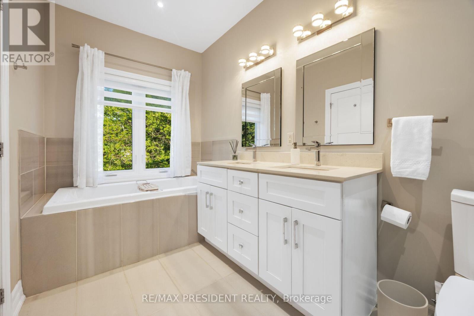 3 Highvale Road, Toronto, Ontario  M1L 3R2 - Photo 26 - E13427090
