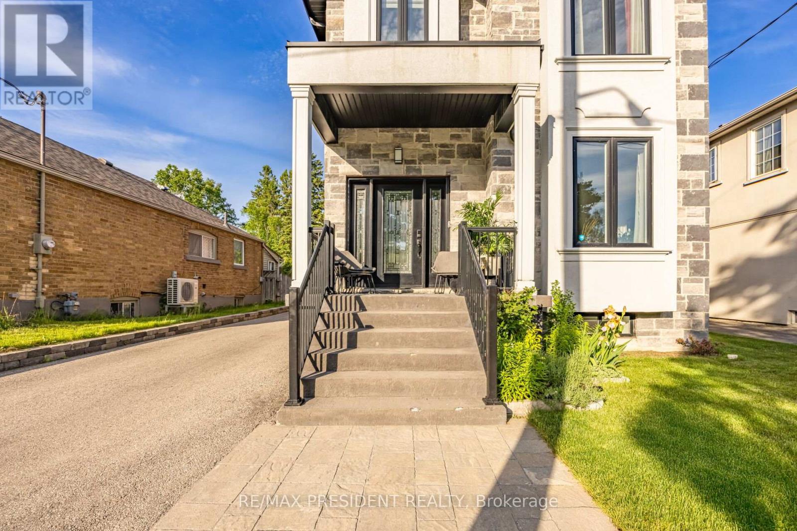 3 Highvale Road, Toronto, Ontario  M1L 3R2 - Photo 3 - E13427090