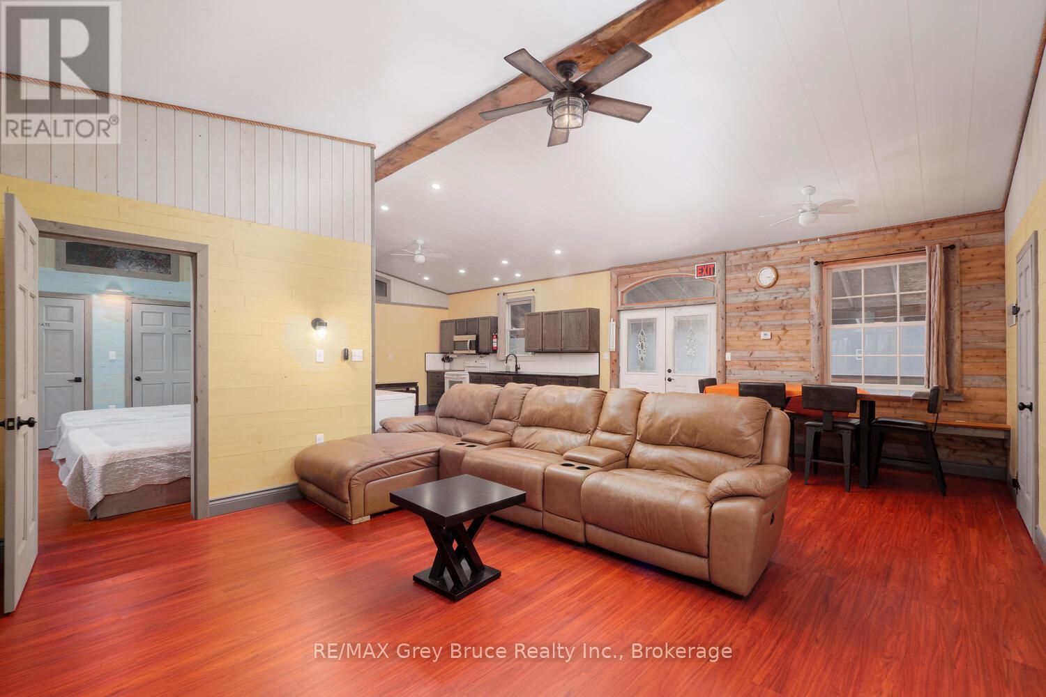 13 & 17 Zorra Drive, Northern Bruce Peninsula, Ontario  N0H 2R0 - Photo 10 - X12730292