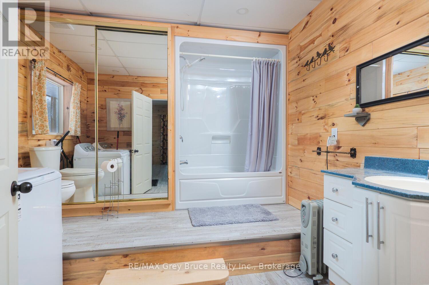 13 & 17 Zorra Drive, Northern Bruce Peninsula, Ontario  N0H 2R0 - Photo 26 - X12730292