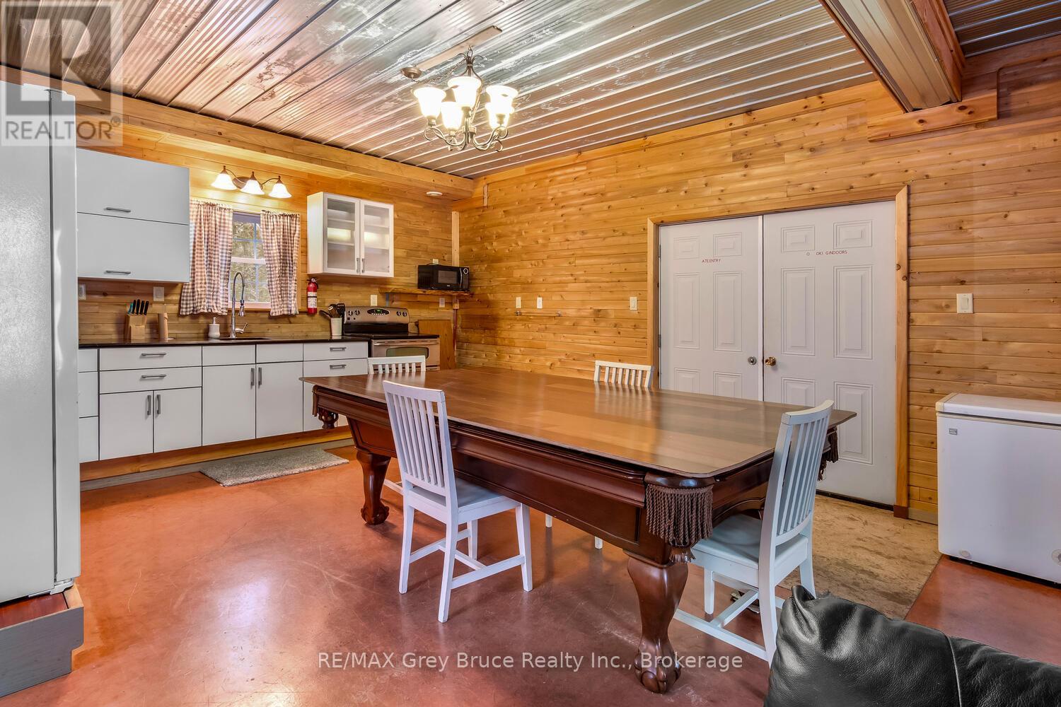 13 & 17 Zorra Drive, Northern Bruce Peninsula, Ontario  N0H 2R0 - Photo 38 - X12730292