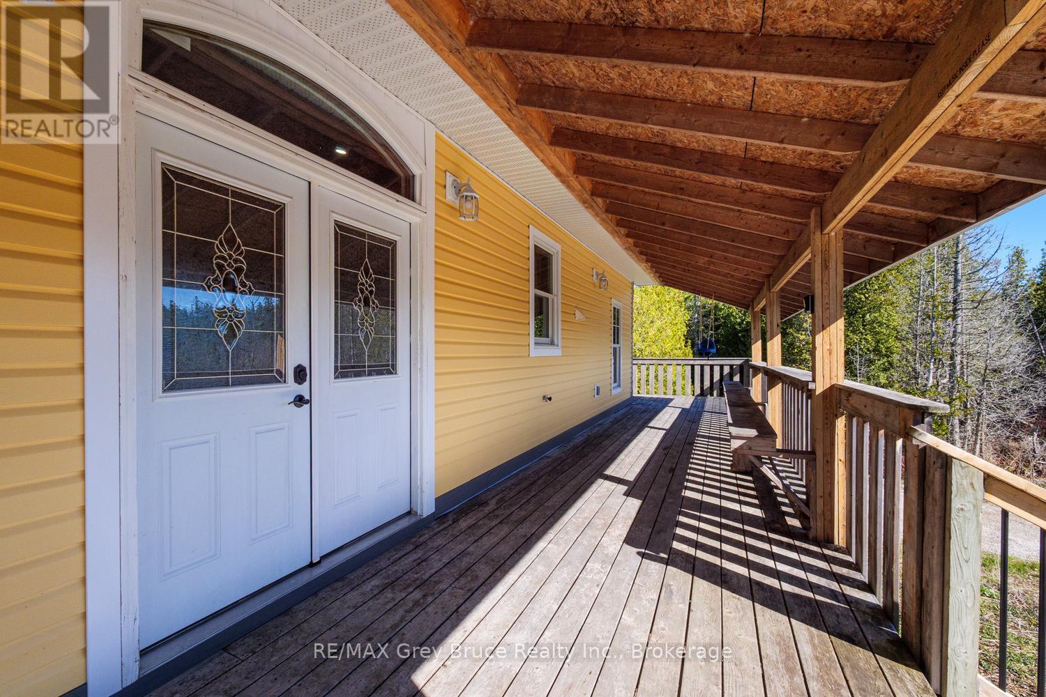 13 & 17 Zorra Drive, Northern Bruce Peninsula, Ontario  N0H 2R0 - Photo 6 - X12730292