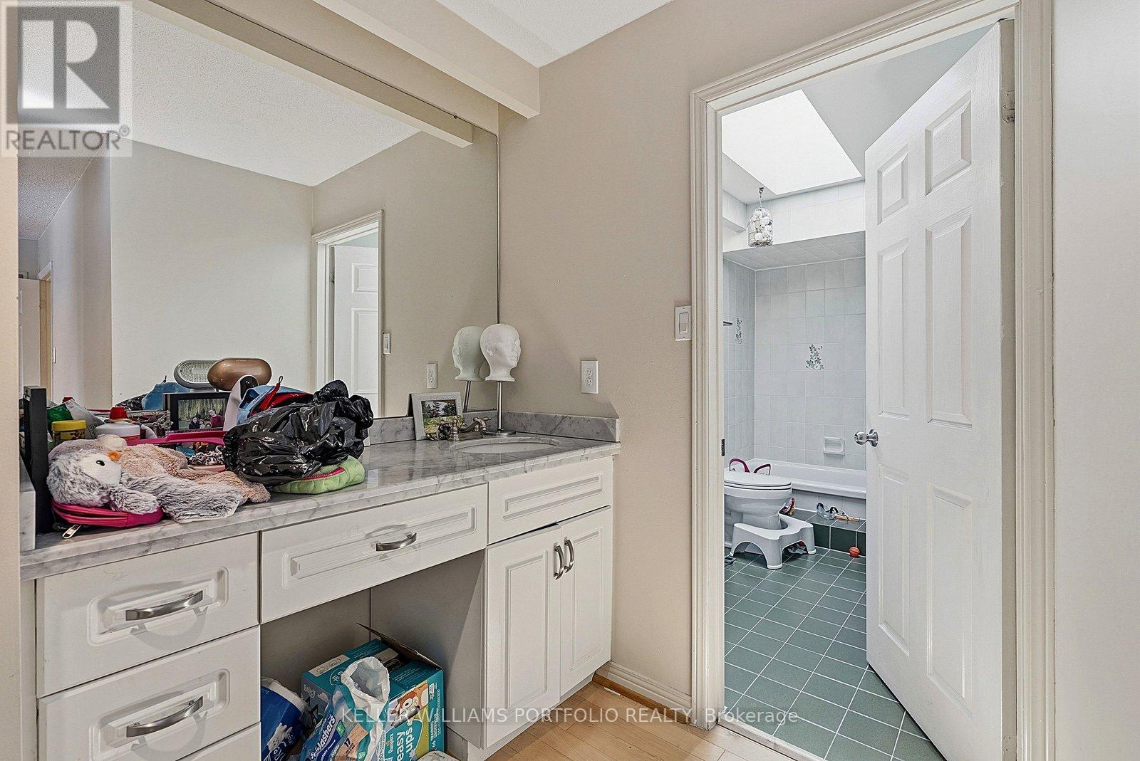 73 Jessica Gardens, Vaughan, Ontario  L4J 3G1 - Photo 27 - N13427234
