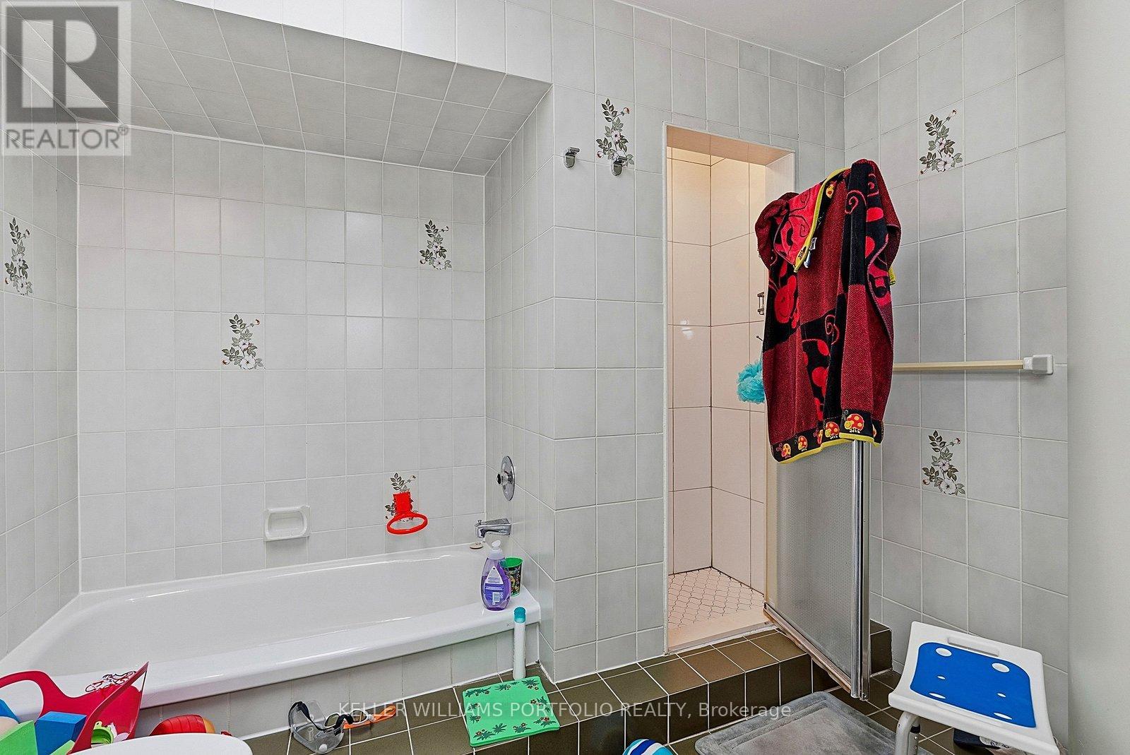73 Jessica Gardens, Vaughan, Ontario  L4J 3G1 - Photo 29 - N13427234