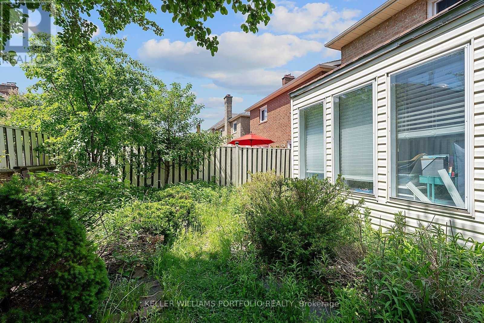 73 Jessica Gardens, Vaughan, Ontario  L4J 3G1 - Photo 47 - N13427234