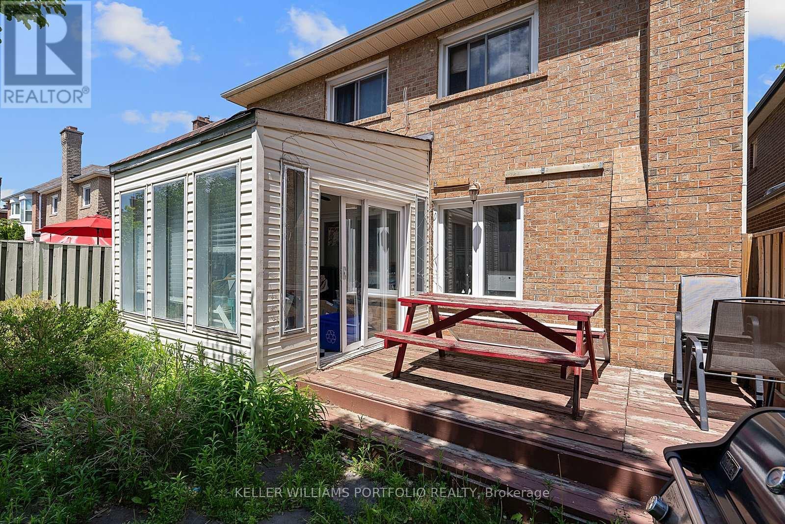 73 Jessica Gardens, Vaughan, Ontario  L4J 3G1 - Photo 50 - N13427234