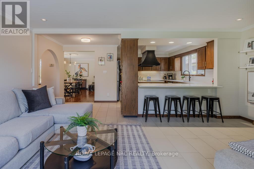 4 Maplewood Drive, St. Catharines, Ontario  L2M 3P1 - Photo 12 - X13414912