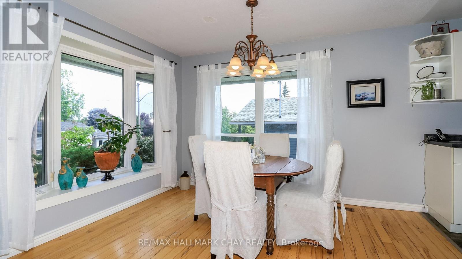15 Murray Street, Orillia, Ontario  L3V 2L8 - Photo 6 - S13427060
