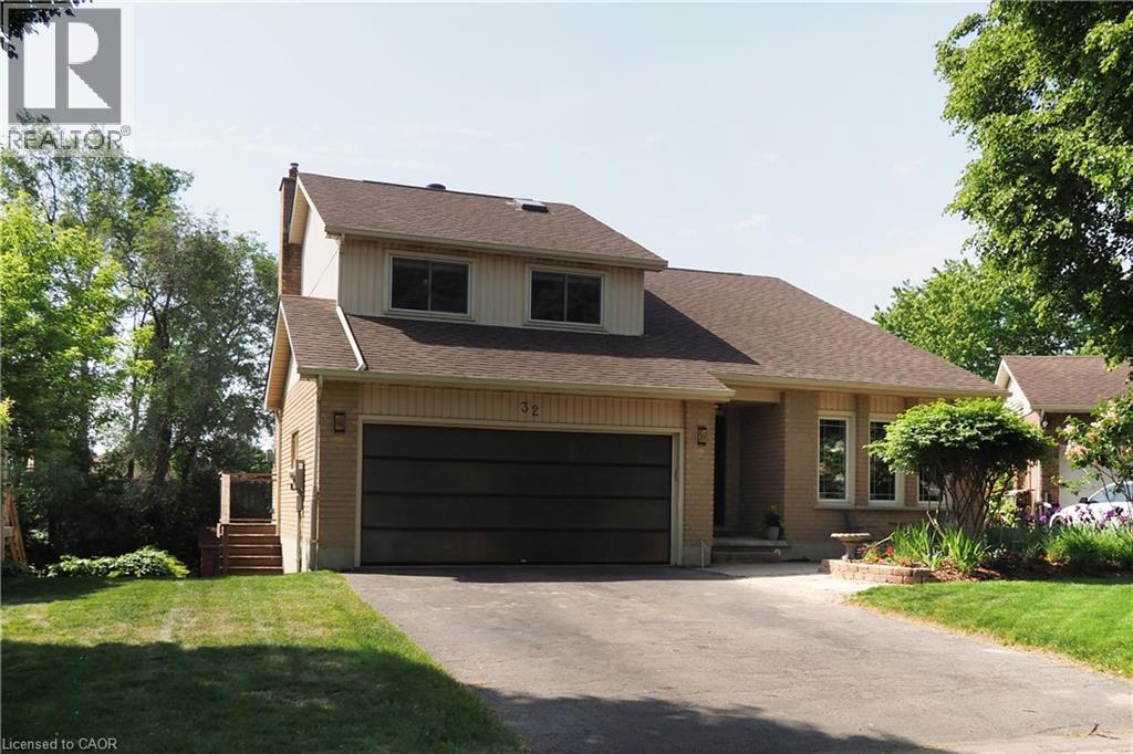 32 Notchwood Court, Kitchener, Ontario  N2A 3L6 - Photo 1 - 40838355