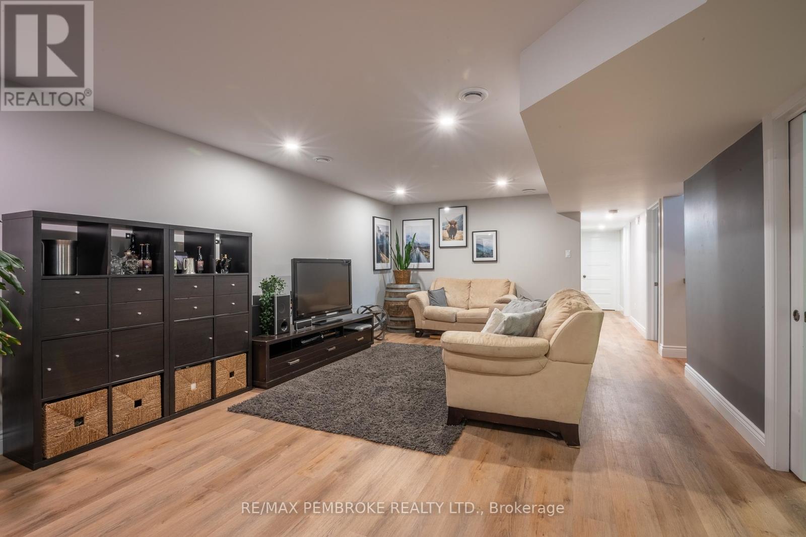 15 Drew Street, Petawawa, Ontario  K8H 0G4 - Photo 36 - X13426152