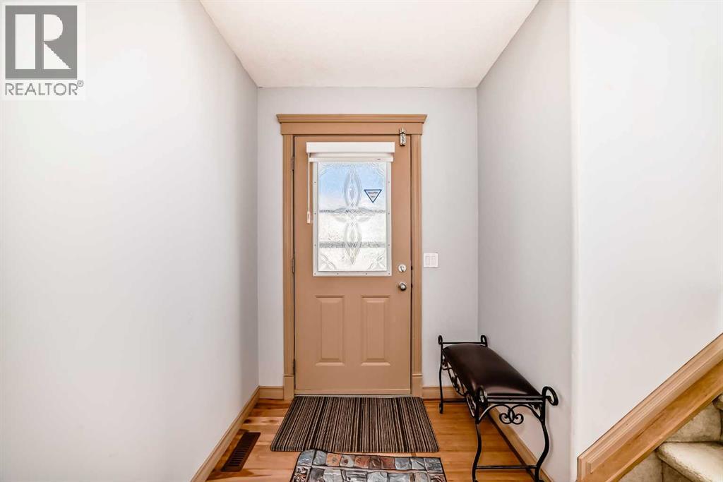 115 Rockledge Terrace NW, Calgary, Alberta  T3G 5R9 - Photo 3 - A2318628