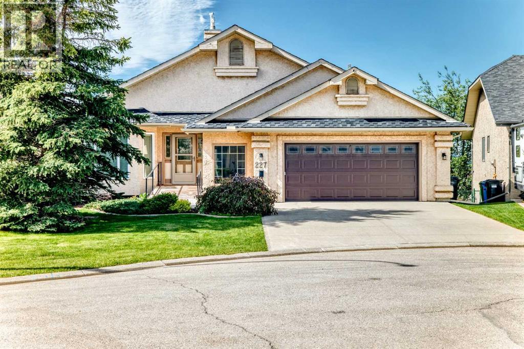 227 Hawkside Mews NW, Calgary, Alberta