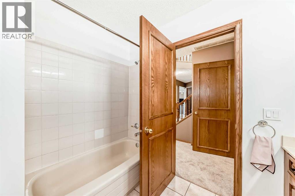227 Hawkside Mews Nw, Calgary, Alberta  T3G 3J4 - Photo 39 - A2318868