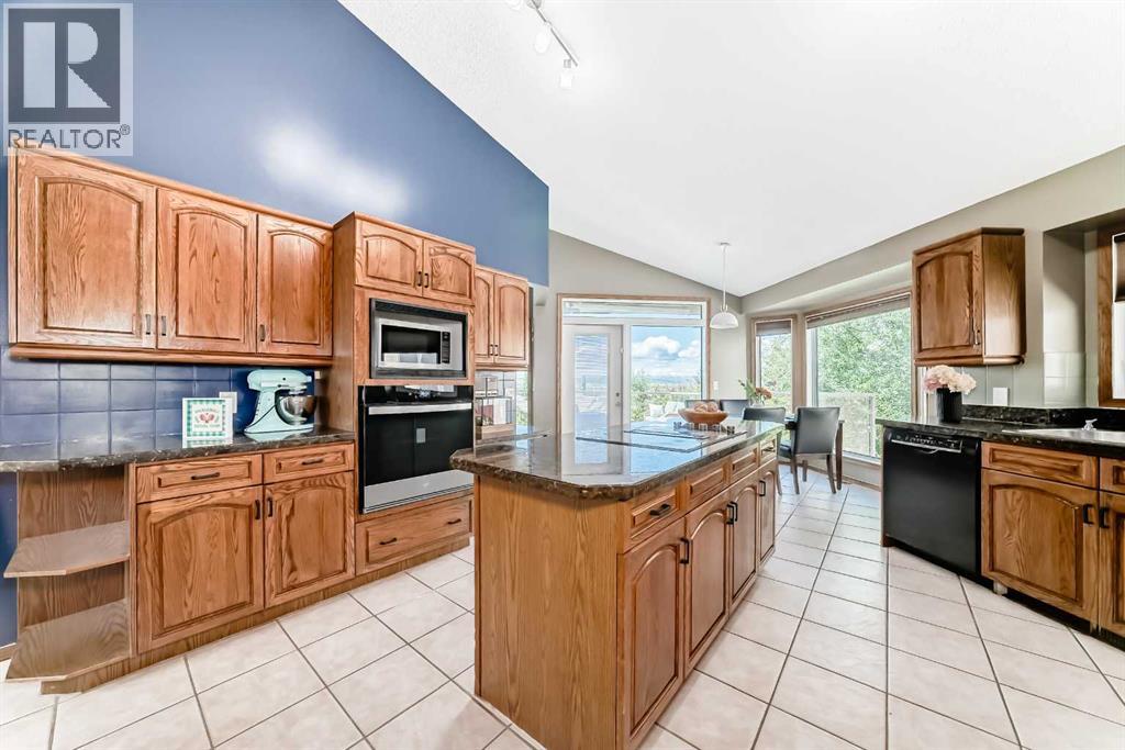 227 Hawkside Mews Nw, Calgary, Alberta  T3G 3J4 - Photo 6 - A2318868