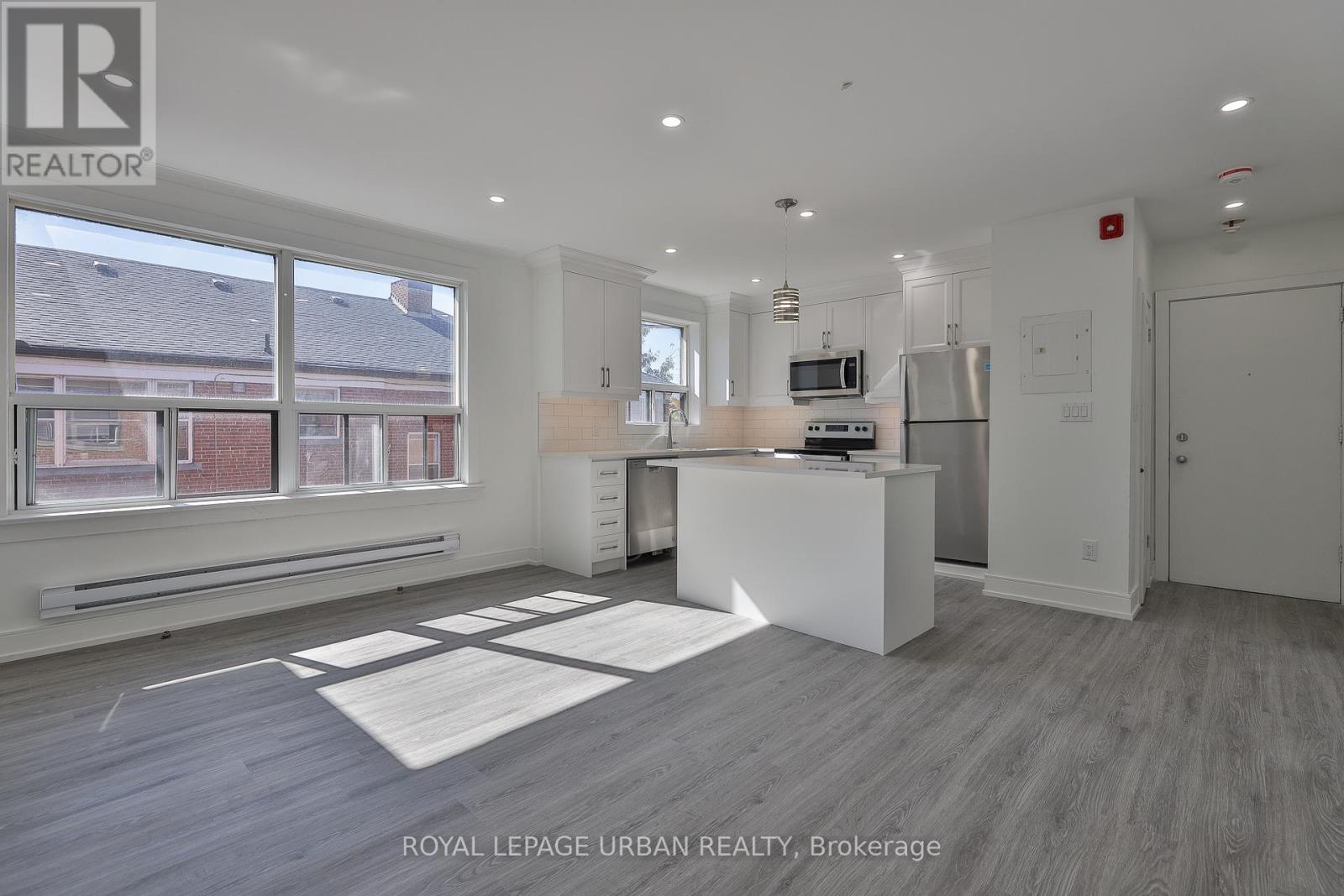 7 - 2841 Keele Street, Toronto, Ontario  M3M 2G7 - Photo 2 - W13426952