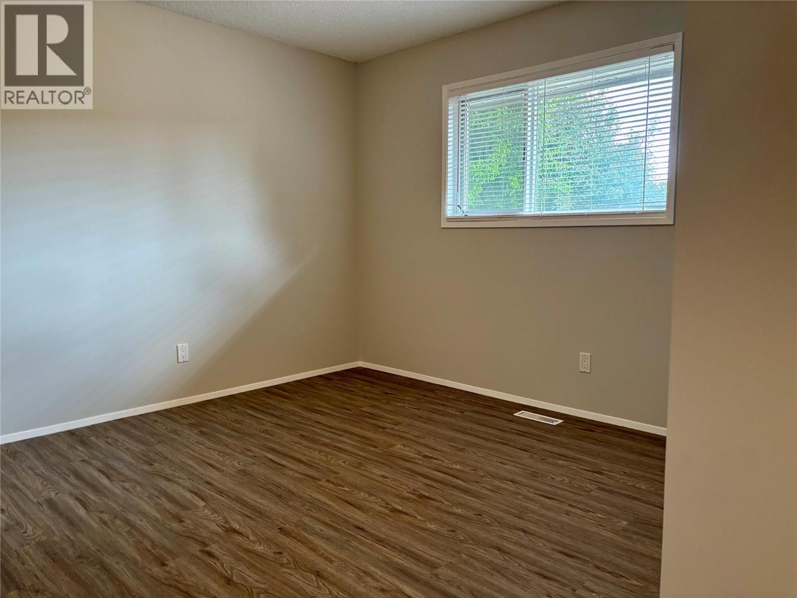 1505 13th Avenue S, Cranbrook, British Columbia  V1C 5K1 - Photo 18 - 10390905