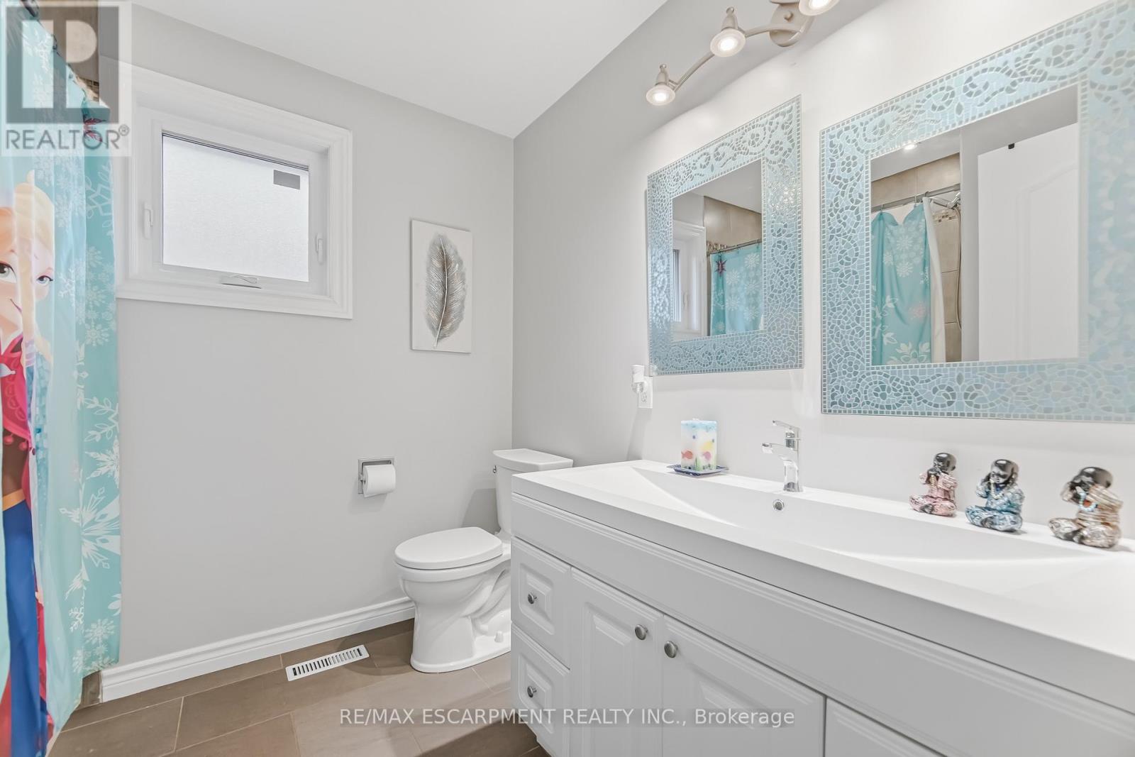 3332 Testimony Square, Mississauga, Ontario  L5B 3G2 - Photo 30 - W13427048