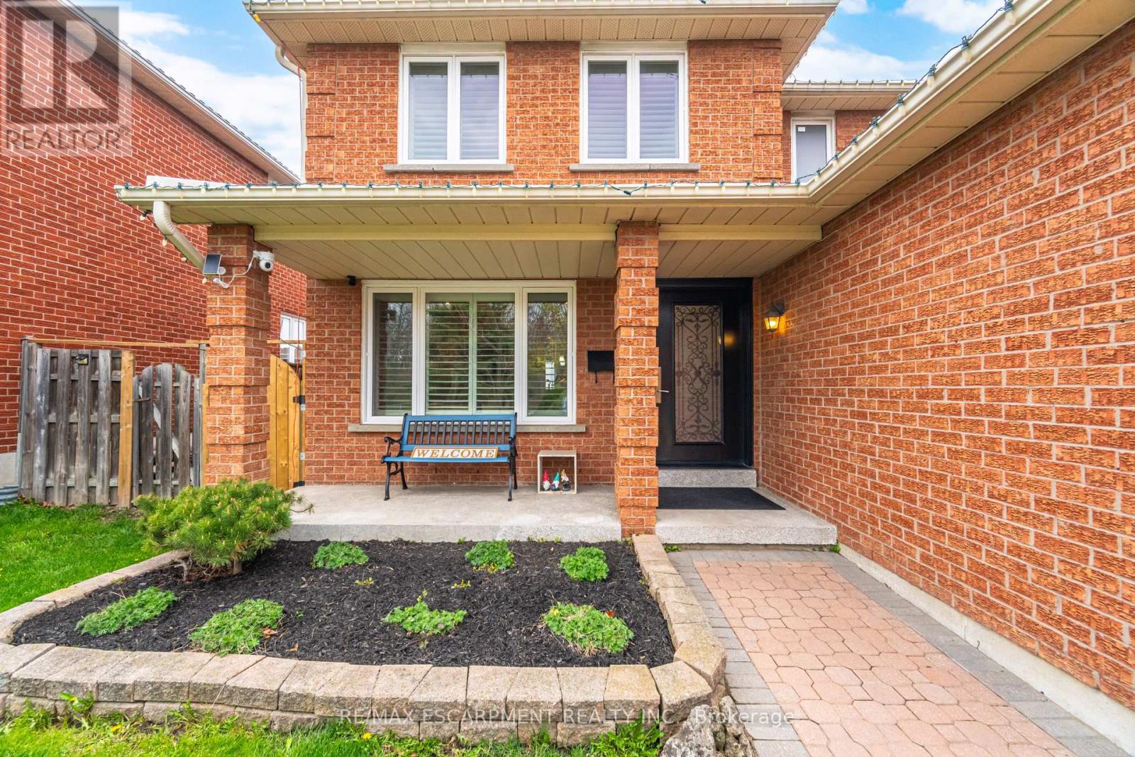 3332 Testimony Square, Mississauga, Ontario  L5B 3G2 - Photo 4 - W13427048