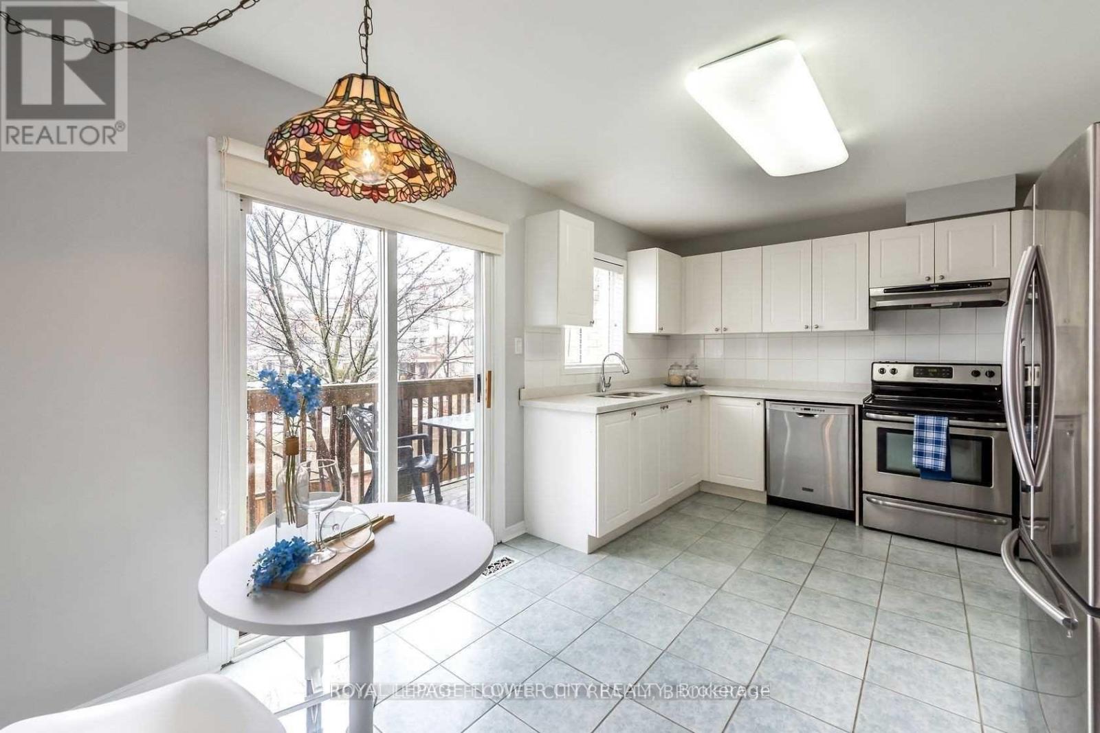 2 - 8305 Mclaughlin Road S, Brampton, Ontario  L6Y 5G3 - Photo 2 - W13427050