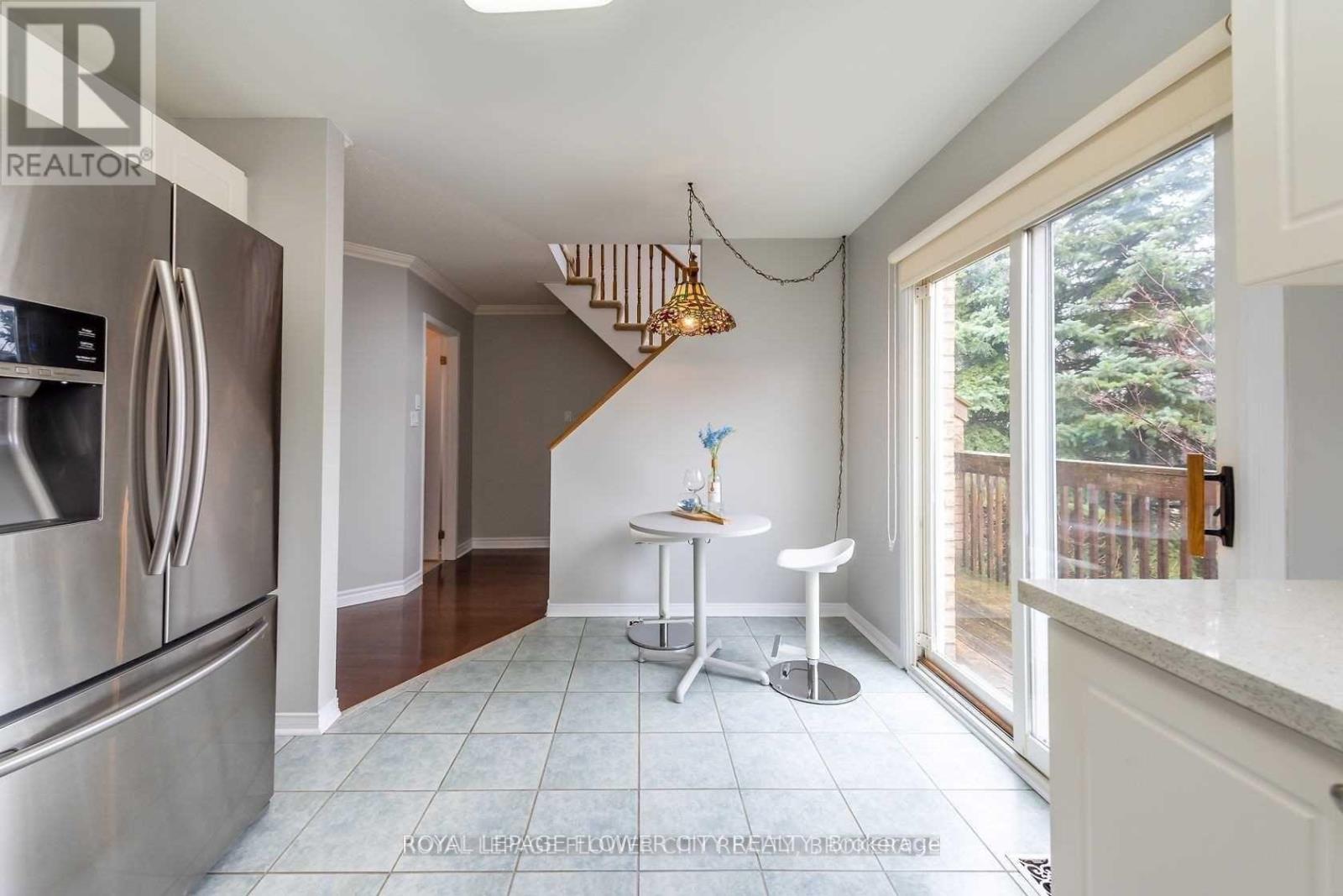 2 - 8305 Mclaughlin Road S, Brampton, Ontario  L6Y 5G3 - Photo 3 - W13427050
