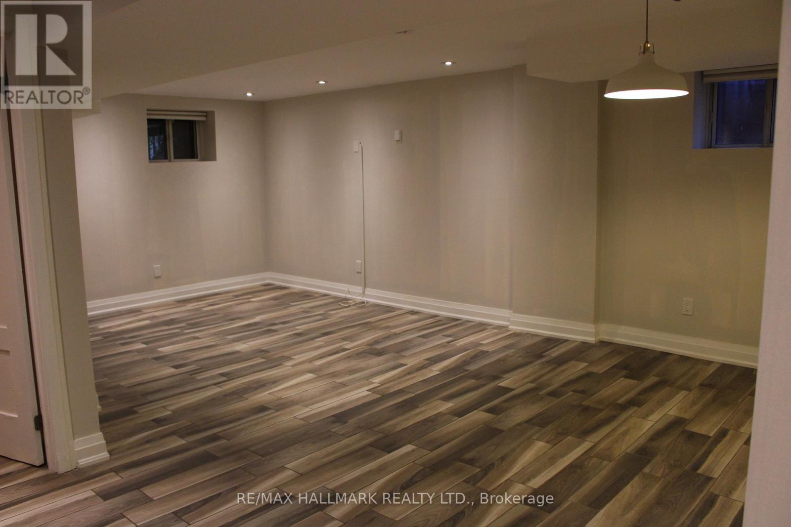 Lower - 41 Treeview Drive, Toronto, Ontario  M8W 4C1 - Photo 10 - W13427120