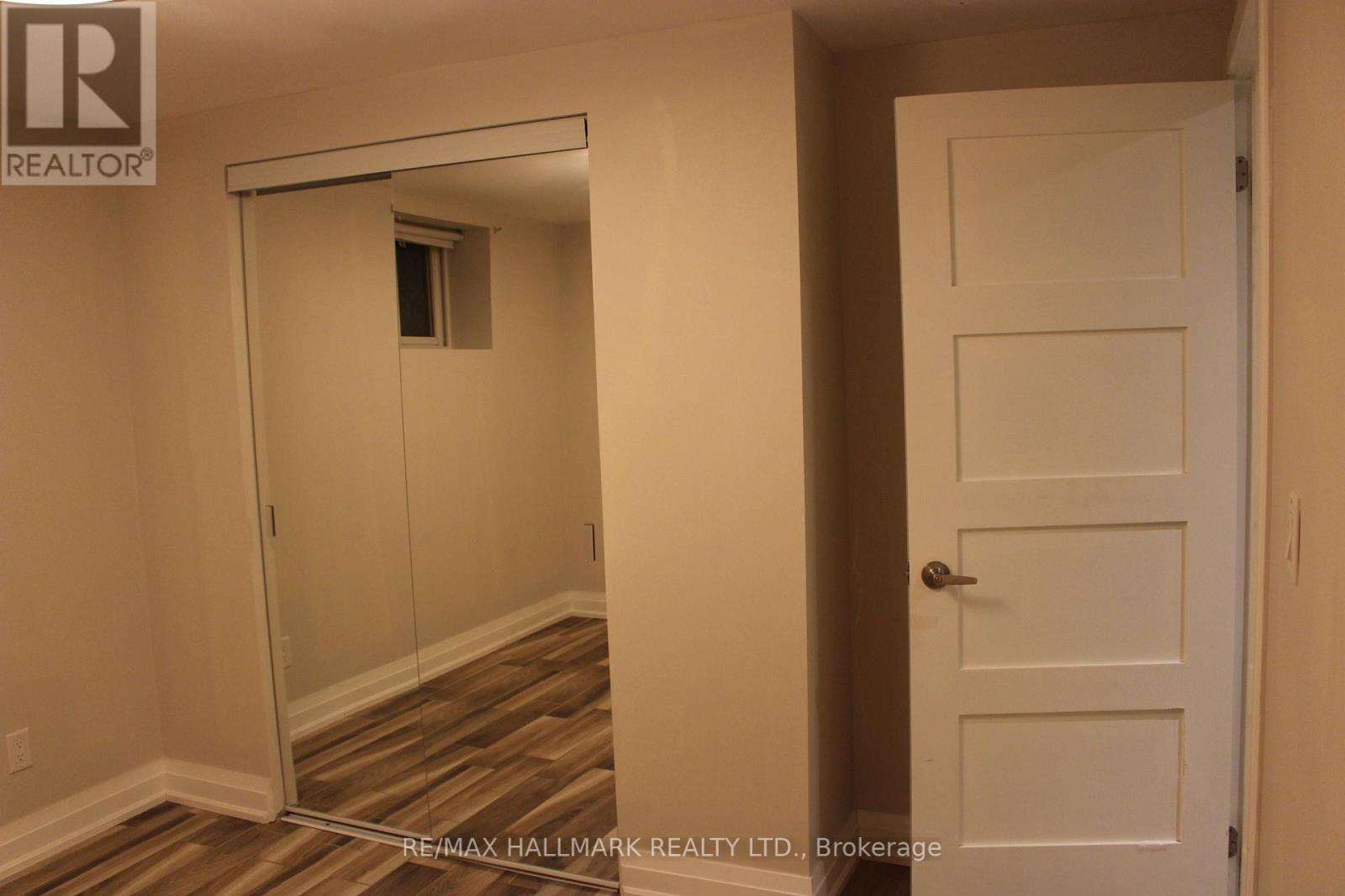 Lower - 41 Treeview Drive, Toronto, Ontario  M8W 4C1 - Photo 14 - W13427120