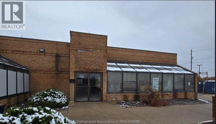 160 KEIL DRIVE South, Chatham, Ontario
