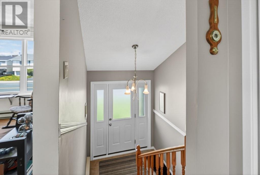 123 Frecker Drive, St. John's, Newfoundland & Labrador  A1E 4W1 - Photo 2 - 1298812