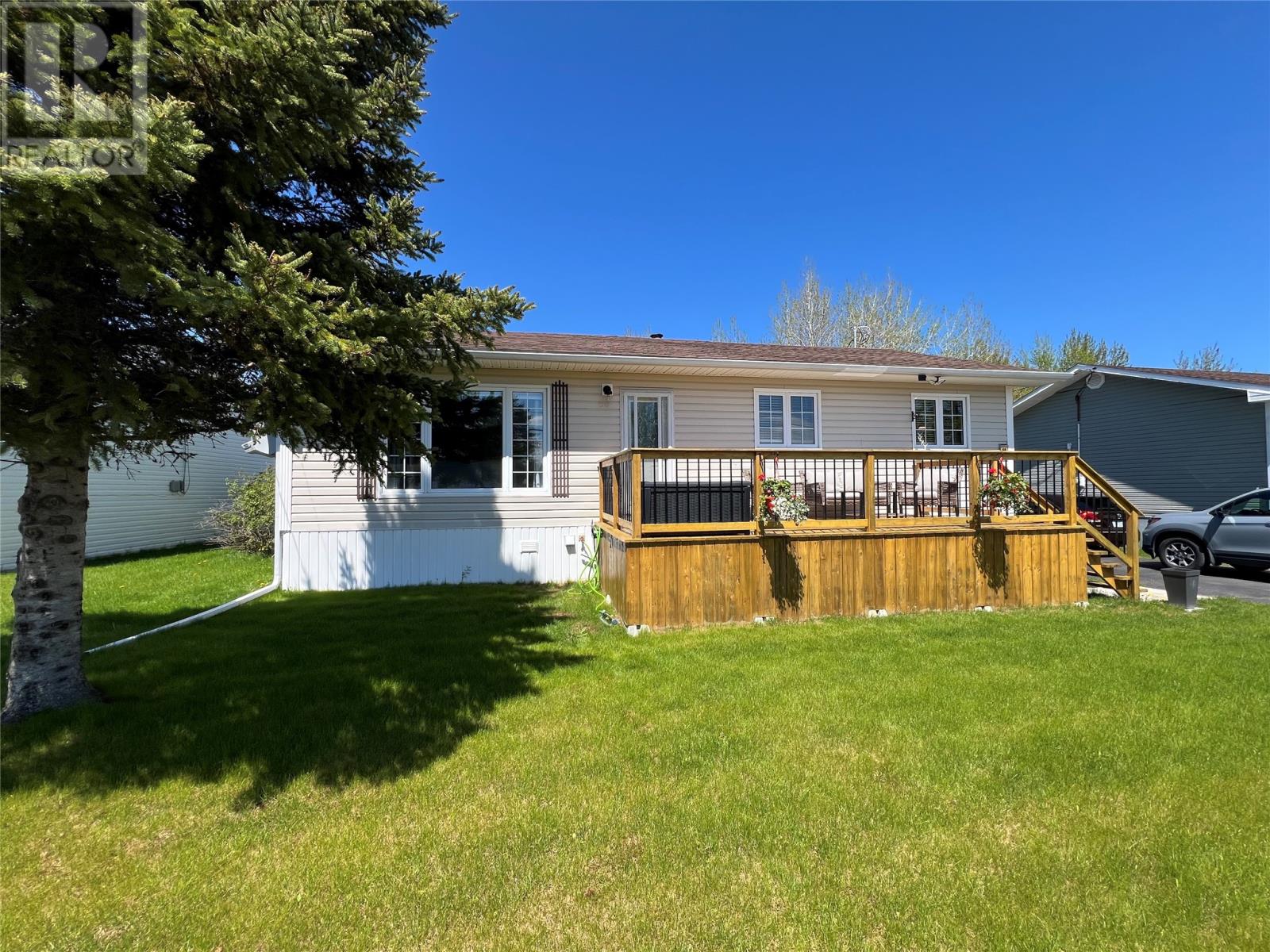 66 Maple Street, Badger, Newfoundland & Labrador  A0H 1A0 - Photo 2 - 1298777