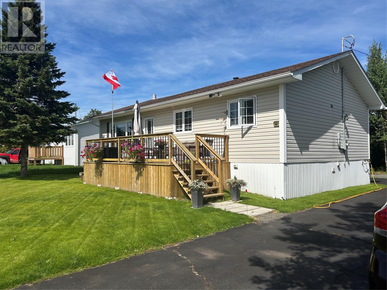 66 Maple Street, Badger, Newfoundland & Labrador  A0H 1A0 - Photo 6 - 1298777