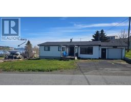 <div class="price">$239,900</div> 90 Main Street<br>Twillingate, Newfoundland & Labrador<br><div class='bed_bath'>3 Bed | 1 Bath</div>