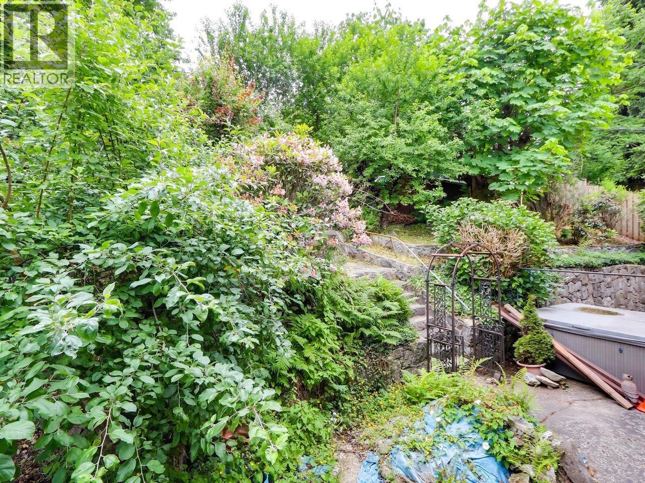 2337 St George Street, Port Moody, British Columbia  V3H 2G3 - Photo 14 - R3134547