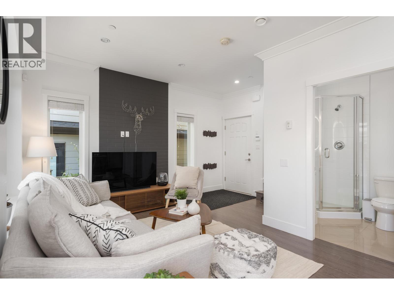 2275 E 34th Avenue, Vancouver, British Columbia  V5P 1A9 - Photo 6 - R3134596