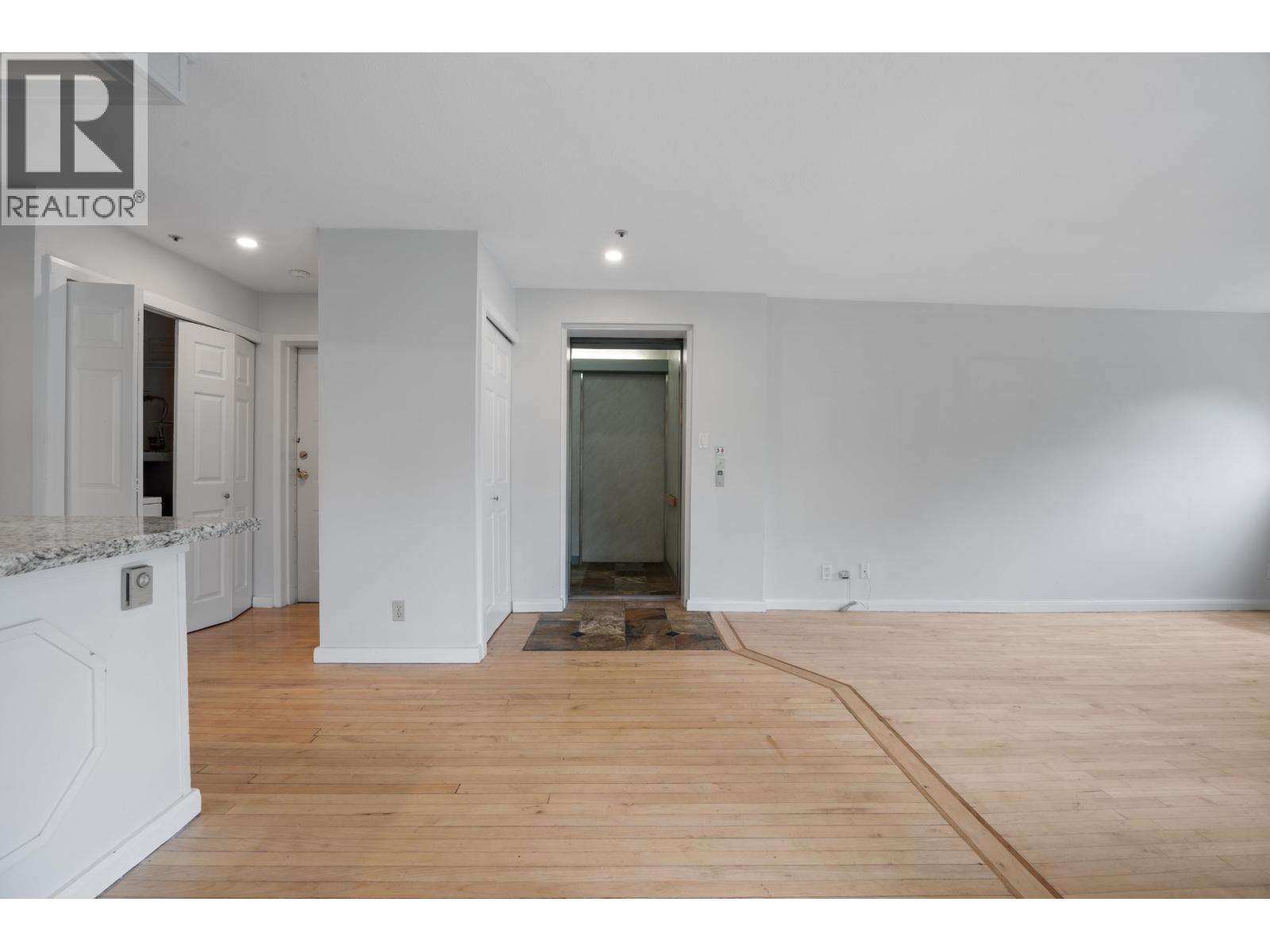 201 1868 W 8th Avenue, Vancouver, British Columbia  V6J 5G3 - Photo 12 - R3134618
