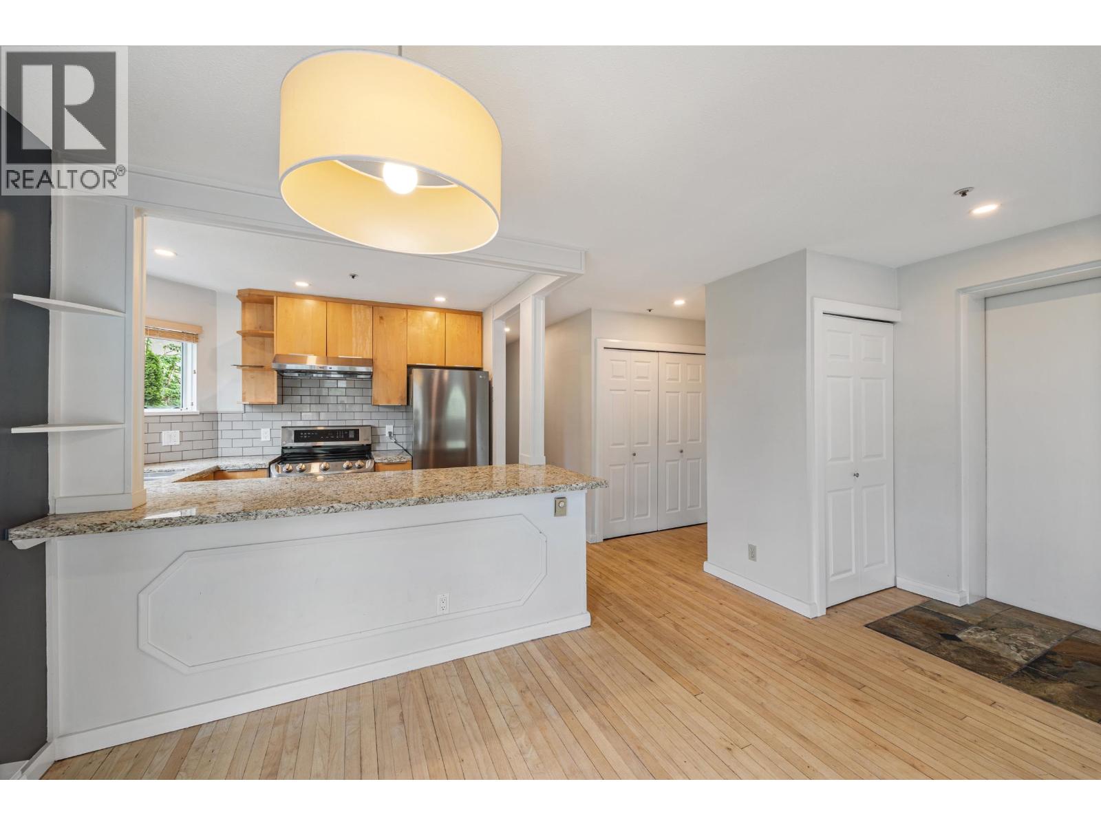 201 1868 W 8th Avenue, Vancouver, British Columbia  V6J 5G3 - Photo 8 - R3134618