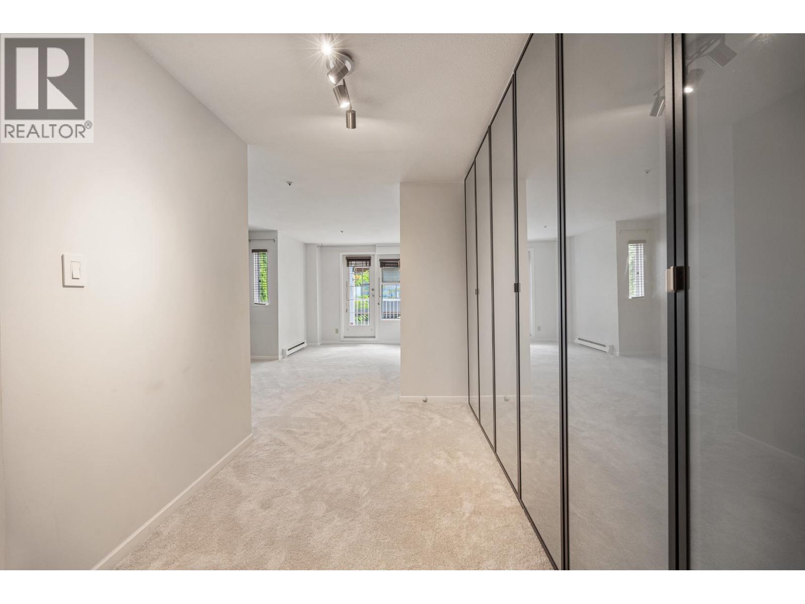 201 1868 W 8th Avenue, Vancouver, British Columbia  V6J 5G3 - Photo 16 - R3134618