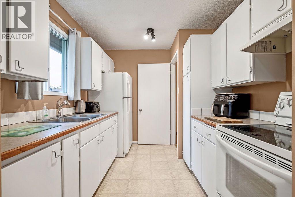 2412 17 Street, Nanton, Alberta  T0L 1R0 - Photo 5 - A2316638