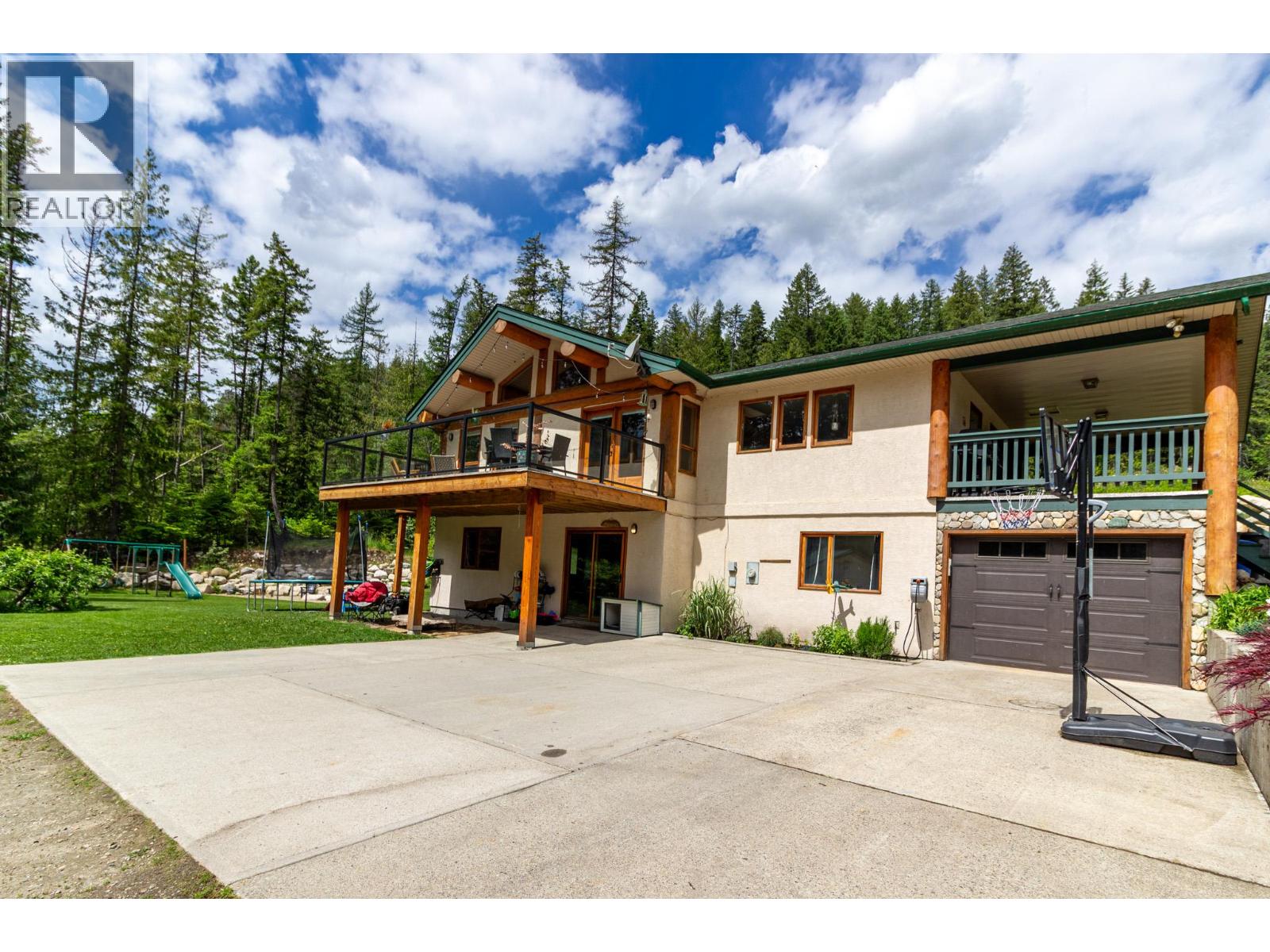 3975 Highway 3a Highway, Nelson, British Columbia  V1L 6M8 - Photo 2 - 10390819